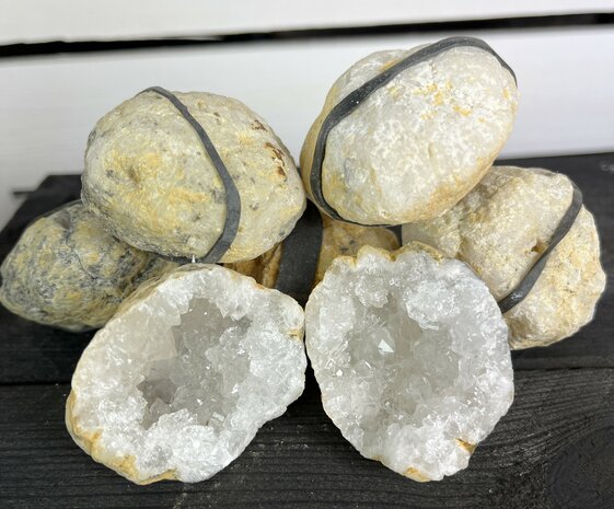 Bergkristal geode assorti 4-5 cm