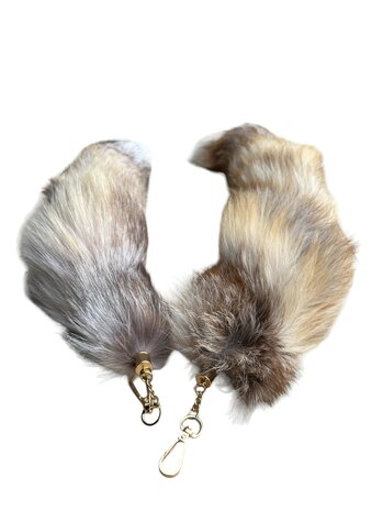 Vossenstaart 35cm  Gem&ecirc;leerd (met sleutelhanger)