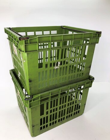 Curver kunststof beugelkisten groen Hoog (gebruikt) 59x49x40 cm