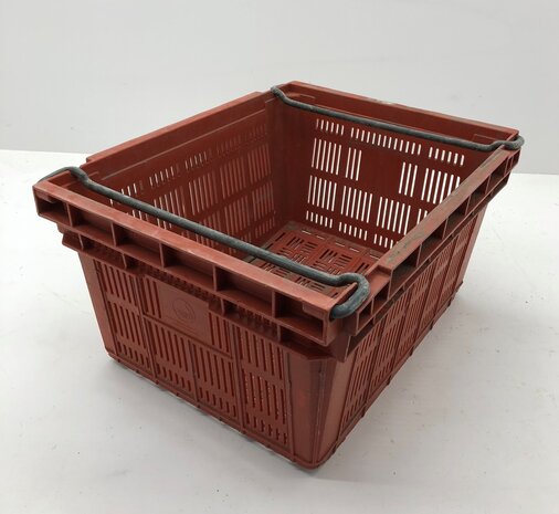 Pallet Curver kunststof beugelkist(gebruikt) Roodbruin / bruin / Oranje 49,5x40x26cm
