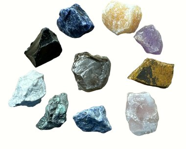 Edelstenen Ruw mix van 10 steentjes. Edelstenen Ruw mix van 10 steentjes.